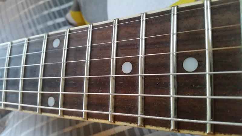 how-to-polish-guitar-frets-finished